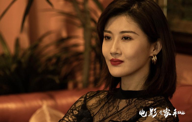 家与电影制作 光影中的港湾与匠心